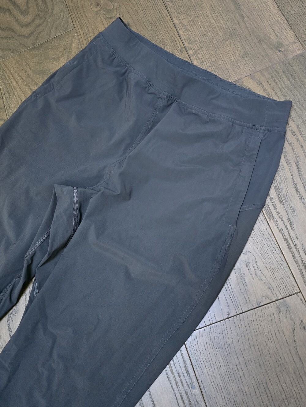 Lululemon Adapted State Running Jogger in Graphite Grey - Picture 7 of 11